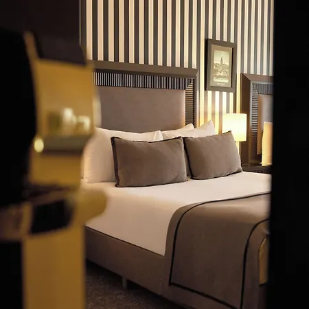 מלון Avantgarde Urban Taksim 4*