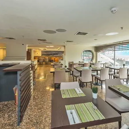 أفانتجارد تقسيم 4* اسطنبول