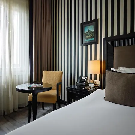 호텔 Avantgarde Urban Taksim 4*